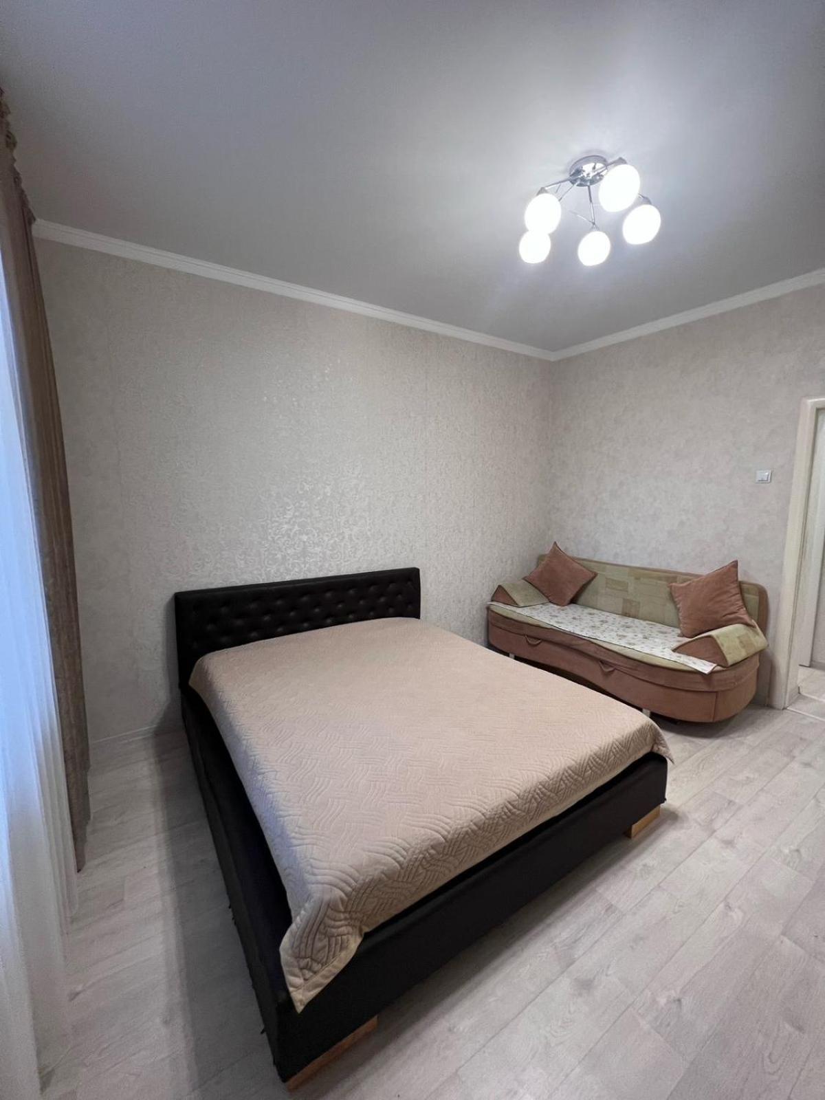 На Майлина Apartamento Turksib Exterior foto